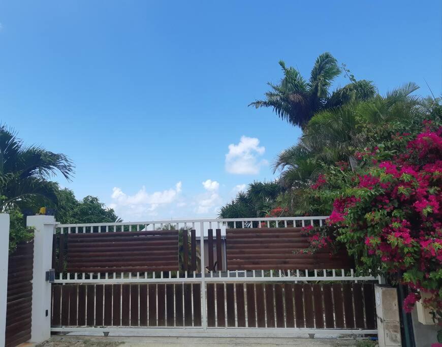 Ti Coin Relax Bungalow Vue Mer Piscine Privee Saint-Francois  Exteriér fotografie
